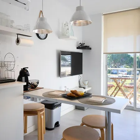 Charming Apartment *