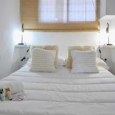 Charming Apartment *